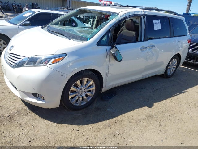 2015 TOYOTA SIENNA 5TDYK3DC0FS623076 Photo 1