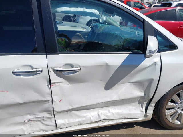 2015 TOYOTA SIENNA 5TDYK3DC0FS623076 Photo 4