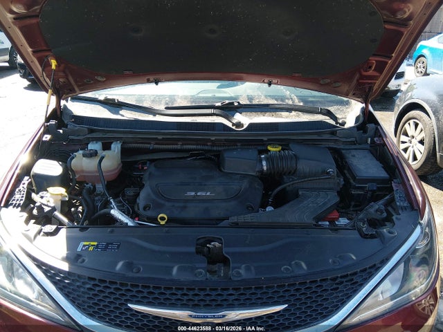 44623588 :رقم المزاد ، 2C4RC1GG2HR837079 vin ، 2017 Chrysler Pacifica Limited مزاد بيع