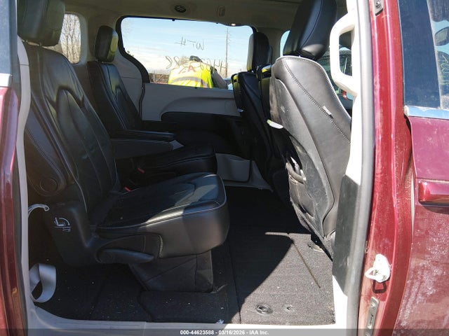 44623588 :رقم المزاد ، 2C4RC1GG2HR837079 vin ، 2017 Chrysler Pacifica Limited مزاد بيع