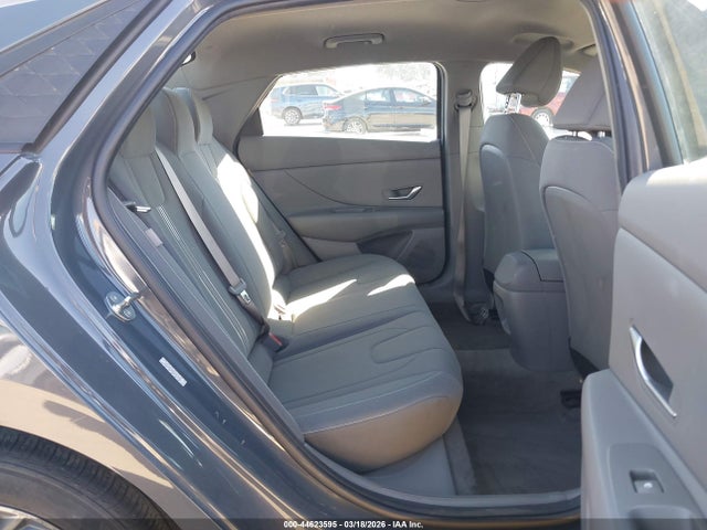 KMHLM4DG5RU762192 Hyundai ELANTRA SEL