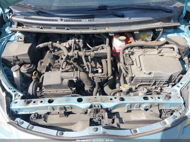 Toyota Prius C Two 2014 JTDKDTB39E1064142 Image 10