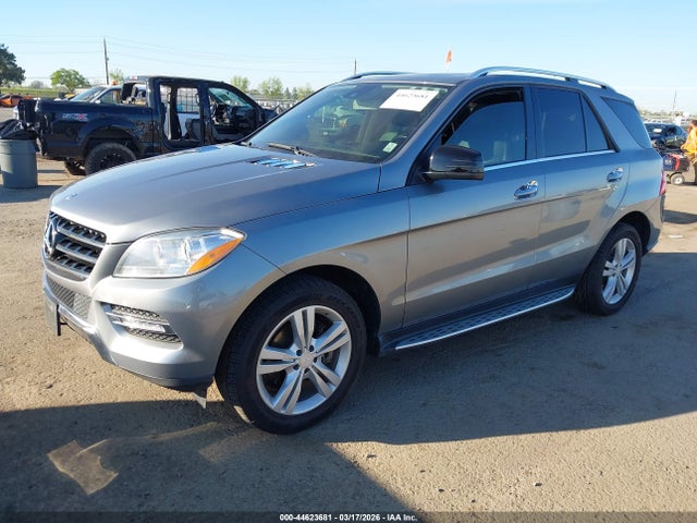 2013 Mercedes-benz Ml 350 4matic მანქანა იყიდება აუქციონზე, vin: 4JGDA5HB7DA176962, აუქციონის ნომერი: 44623681