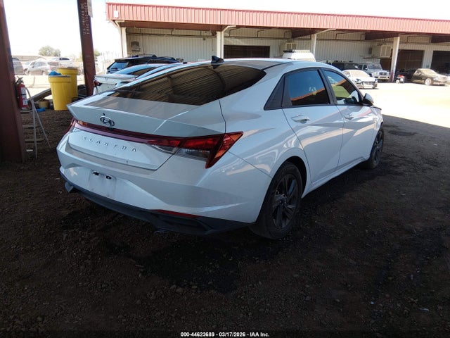 5NPLS4AG5MH007240 Hyundai ELANTRA SEL