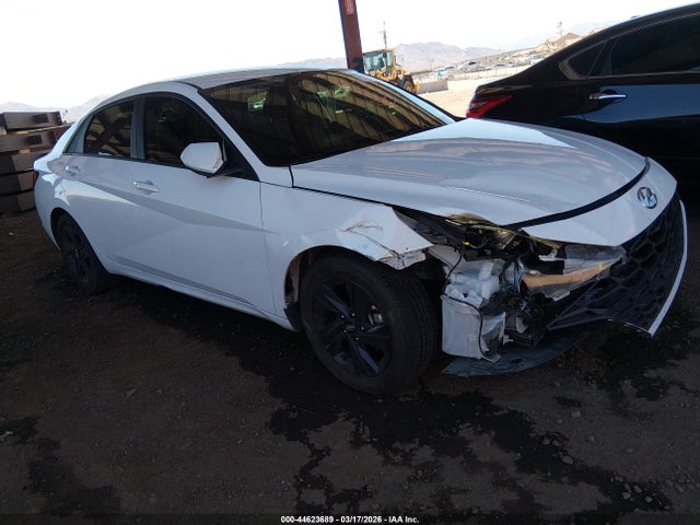 5NPLS4AG5MH007240 Hyundai ELANTRA SEL