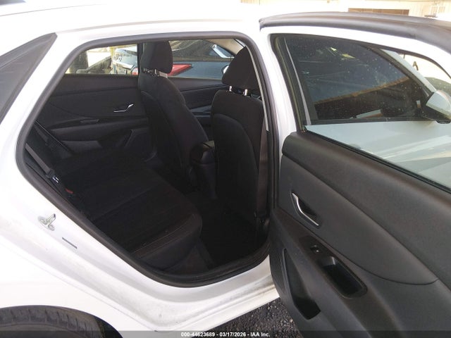 5NPLS4AG5MH007240 Hyundai ELANTRA SEL