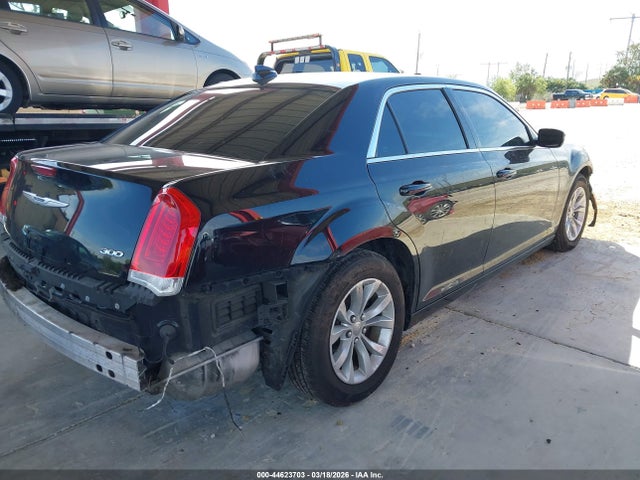 2021 CHRYSLER 300 2C3CCAAG4MH629952 Photo 3