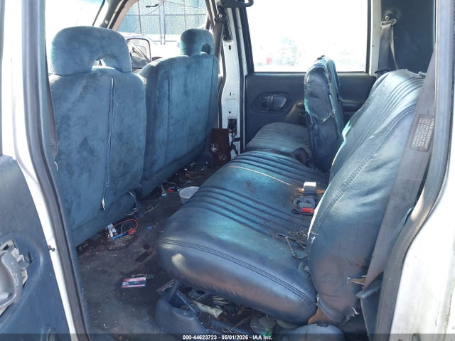 Продаж на аукціоні авто 1996 Gmc Suburban K2500, vin: 1GKGK26R6TJ751293, номер лоту: 44623723