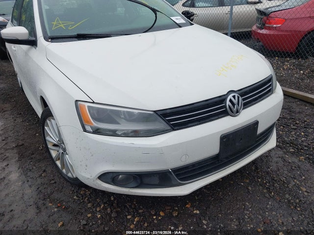 44623724 :رقم المزاد ، 3VWLP7AJ1CM468049 vin ، 2012 Volkswagen Jetta 2.5l Sel مزاد بيع