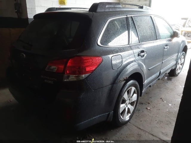 2013 Subaru Outback 2.5i Premium მანქანა იყიდება აუქციონზე, vin: 4S4BRBGC6D3277164, აუქციონის ნომერი: 44623725
