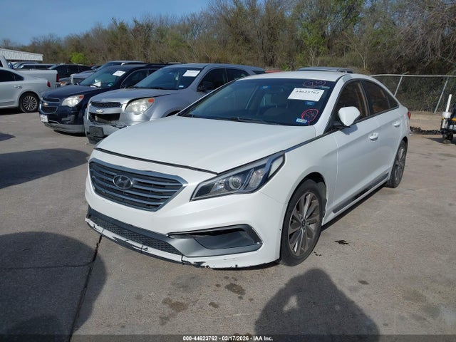Hyundai Sonata Sport 2015 5NPE34AF4FH099585 Image 2