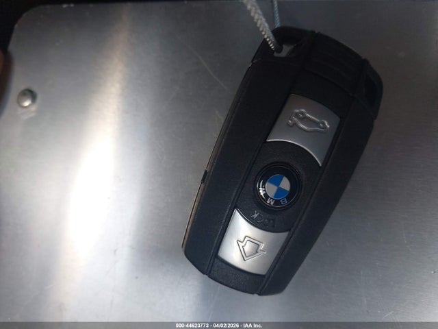 Продажа на аукционе авто 2008 Bmw 528xi, vin: WBANV13588CZ57469, номер лота: 44623773