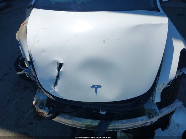 44623786 :رقم المزاد ، 5YJ3E1EB5MF070132 vin ، 2021 Tesla Model 3 Long Range Dual Motor All-wheel Drive مزاد بيع
