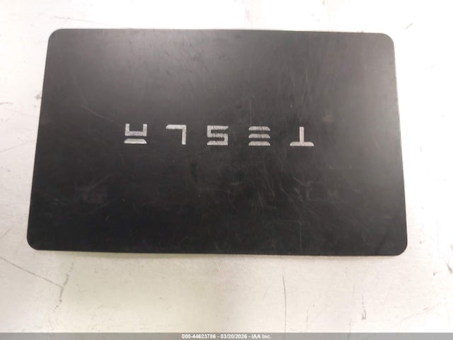 44623786 :رقم المزاد ، 5YJ3E1EB5MF070132 vin ، 2021 Tesla Model 3 Long Range Dual Motor All-wheel Drive مزاد بيع