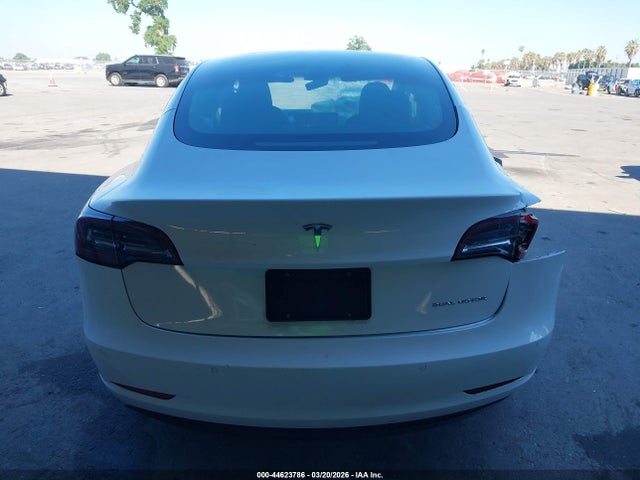 44623786 :رقم المزاد ، 5YJ3E1EB5MF070132 vin ، 2021 Tesla Model 3 Long Range Dual Motor All-wheel Drive مزاد بيع