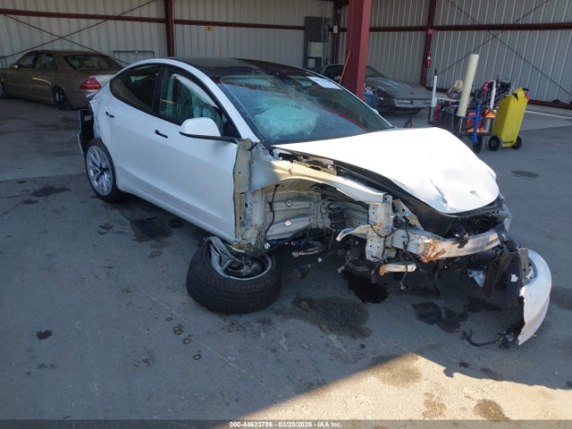 44623786 :رقم المزاد ، 5YJ3E1EB5MF070132 vin ، 2021 Tesla Model 3 Long Range Dual Motor All-wheel Drive مزاد بيع