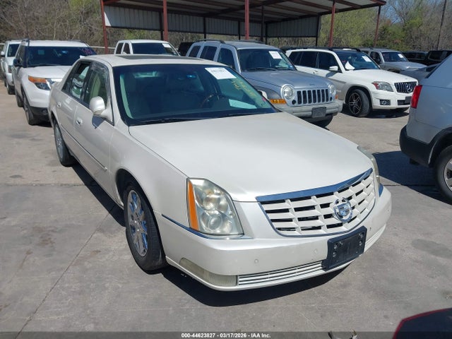 2011 CADILLAC DTS 1G6KD5E66BU105941