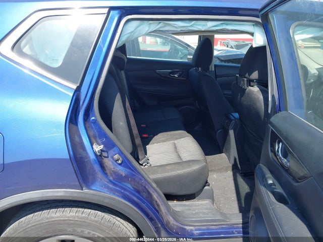 Nissan ROGUE S 2017 KNMAT2MT5HP570607 Image 8