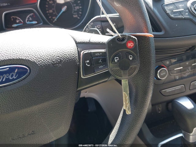 1FMCU0GD3HUC10263 Ford ESCAPE SE