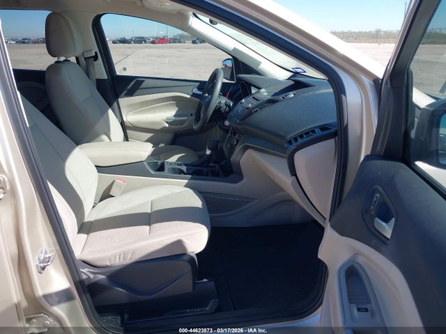 1FMCU0GD3HUC10263 Ford ESCAPE SE