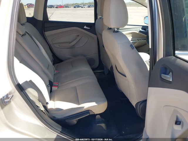 1FMCU0GD3HUC10263 Ford ESCAPE SE