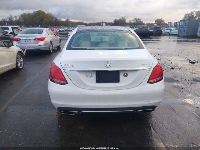 2015 Mercedes-benz C 300 4matic მანქანა იყიდება აუქციონზე, vin: 55SWF4KB3FU080465, აუქციონის ნომერი: 44623894