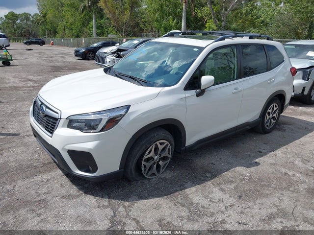 44623905 :رقم المزاد ، JF2SKAFC1MH569586 vin ، 2021 Subaru Forester Premium مزاد بيع
