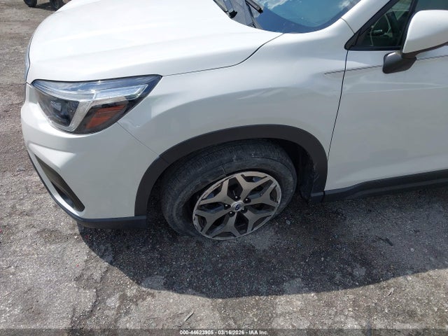 44623905 :رقم المزاد ، JF2SKAFC1MH569586 vin ، 2021 Subaru Forester Premium مزاد بيع