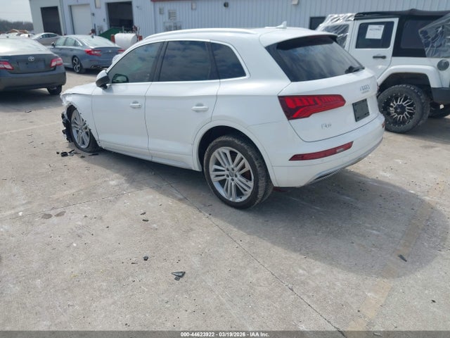 2018 AUDI Q5 WA1BNAFY3J2203591 Photo 2