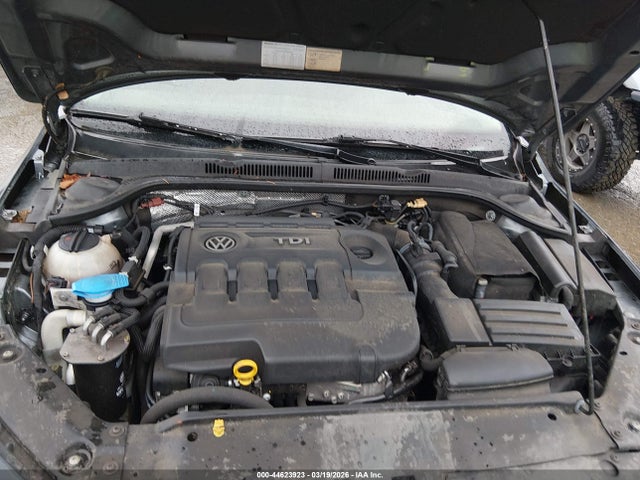 Продаж на аукціоні авто 2015 Volkswagen Jetta 2.0l Tdi S, vin: 3VWLA7AJ9FM245313, номер лоту: 44623923