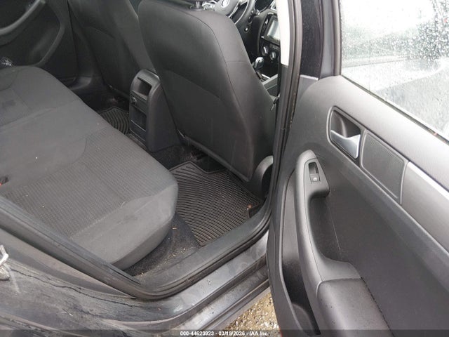 Продаж на аукціоні авто 2015 Volkswagen Jetta 2.0l Tdi S, vin: 3VWLA7AJ9FM245313, номер лоту: 44623923
