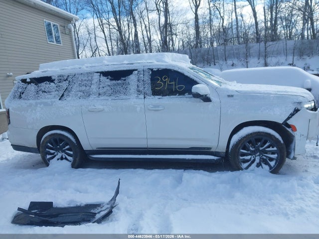 Продажа на аукционе авто 2021 Cadillac Escalade Esv 4wd Sport, vin: 1GYS4NKL1MR440726, номер лота: 44623946