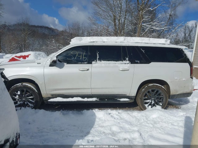 Продажа на аукционе авто 2021 Cadillac Escalade Esv 4wd Sport, vin: 1GYS4NKL1MR440726, номер лота: 44623946