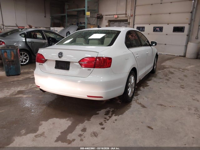 Продаж на аукціоні авто 2014 Volkswagen Jetta 1.8t Se, vin: 3VWB17AJ0EM406710, номер лоту: 44623961