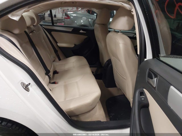 Продаж на аукціоні авто 2014 Volkswagen Jetta 1.8t Se, vin: 3VWB17AJ0EM406710, номер лоту: 44623961