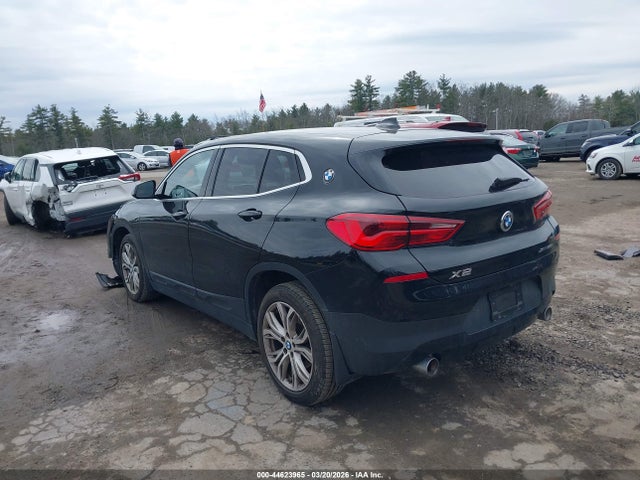 2018 BMW X2 WBXYJ5C39JEF79079 Photo 2