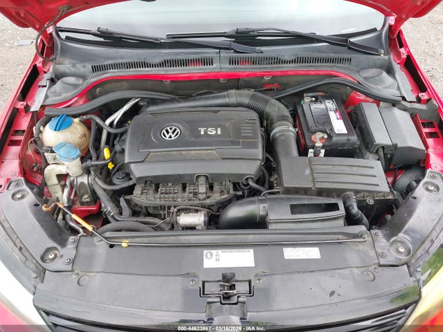 44623967 :رقم المزاد ، 3VWD17AJ6EM405716 vin ، 2014 Volkswagen Jetta 1.8t Se مزاد بيع