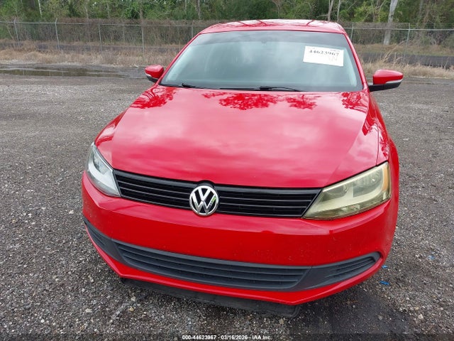 44623967 :رقم المزاد ، 3VWD17AJ6EM405716 vin ، 2014 Volkswagen Jetta 1.8t Se مزاد بيع