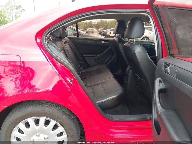 44623967 :رقم المزاد ، 3VWD17AJ6EM405716 vin ، 2014 Volkswagen Jetta 1.8t Se مزاد بيع