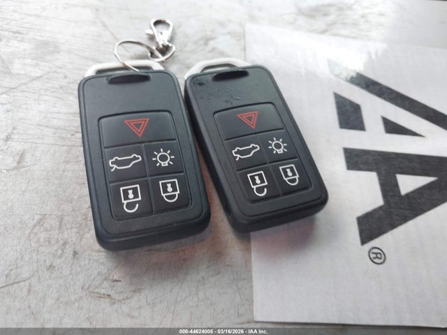 2016 VOLVO XC70 YV4612NK2G1269910 Photo 10