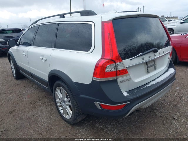 2016 VOLVO XC70 YV4612NK2G1269910 Photo 2