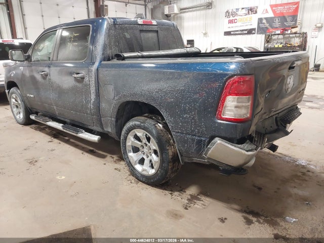 2019 RAM 1500 1C6SRFFT5KN762594 Photo 2
