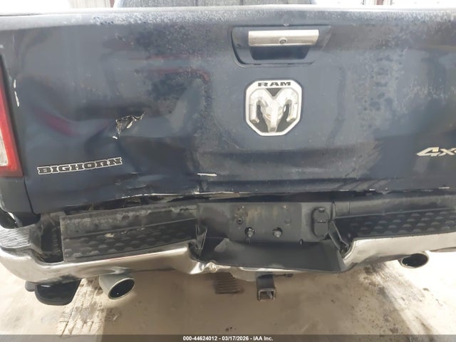 2019 RAM 1500 1C6SRFFT5KN762594 Photo 5