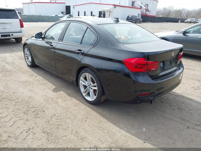 2016 BMW 320I WBA8A9C56GK616616 Photo 2