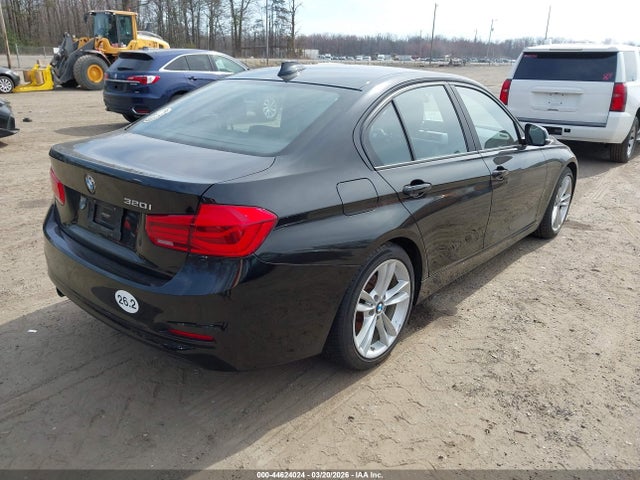 2016 BMW 320I WBA8A9C56GK616616 Photo 3