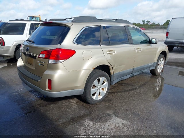 2010 SUBARU OUTBACK 4S4BRCKC3A3310887 Photo 3