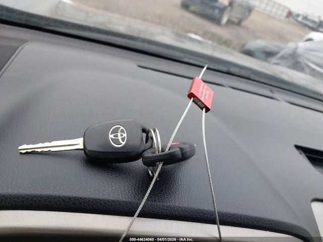 Продажа на аукционе авто 2018 Toyota Rav4 Xle, vin: 2T3RFREV9JW816202, номер лота: 44624060