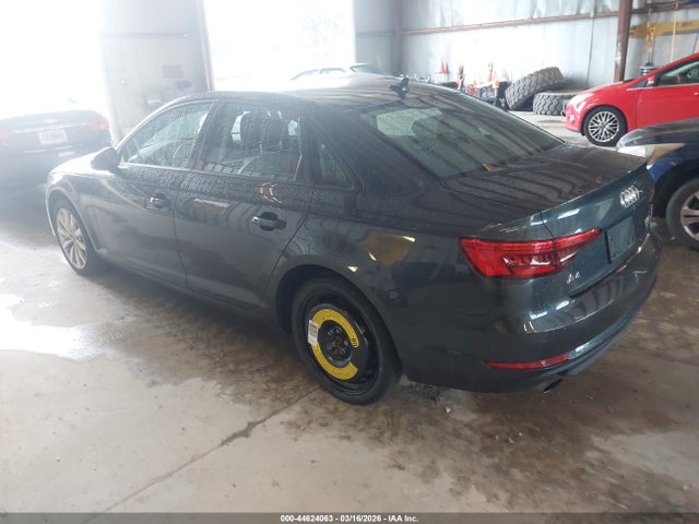 2017 AUDI A4 WAUANAF41HN006519 Photo 2