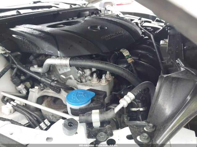 2018 MAZDA MAZDA6 JM1GL1VM4J1322773 Photo 9