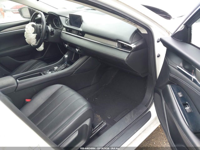 2018 MAZDA MAZDA6 JM1GL1VM4J1322773 Photo 4